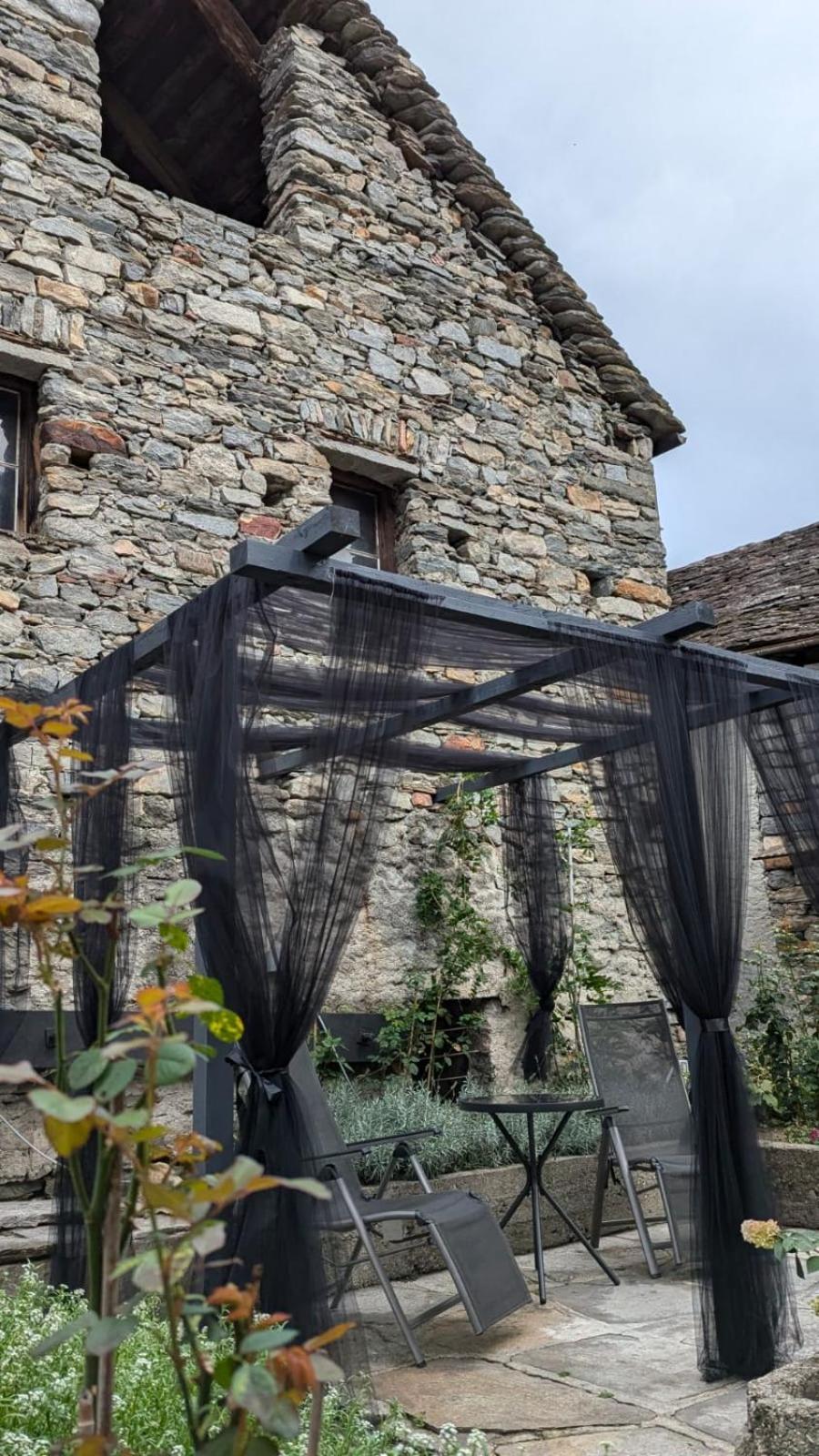 La Via Del Sale Accommodations Holidays Domodossola Extérieur photo