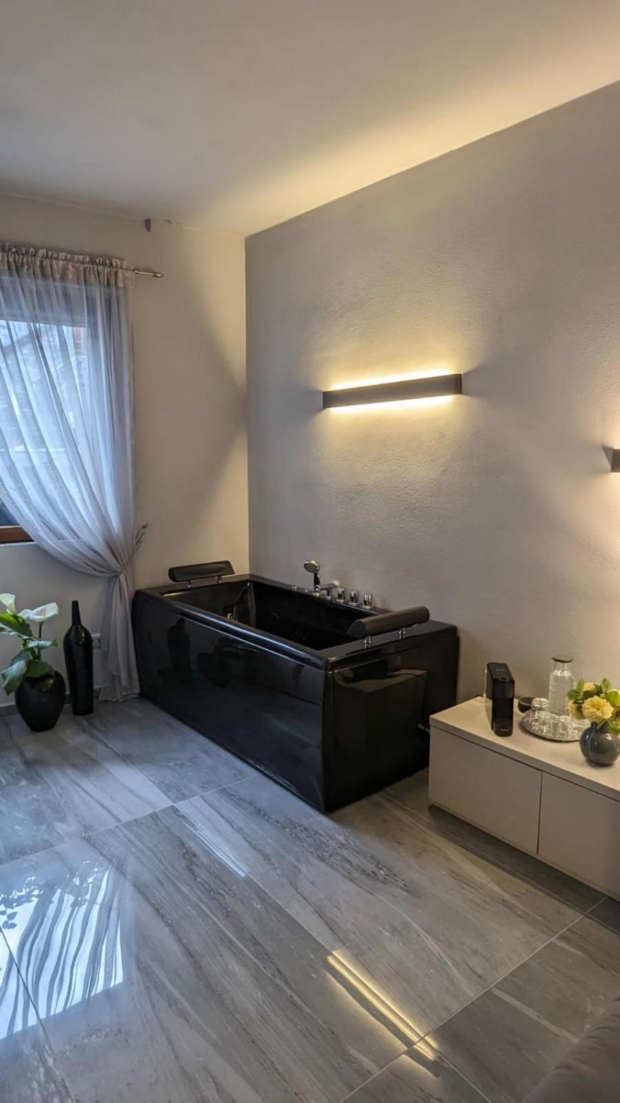 La Via Del Sale Accommodations Holidays Domodossola Extérieur photo